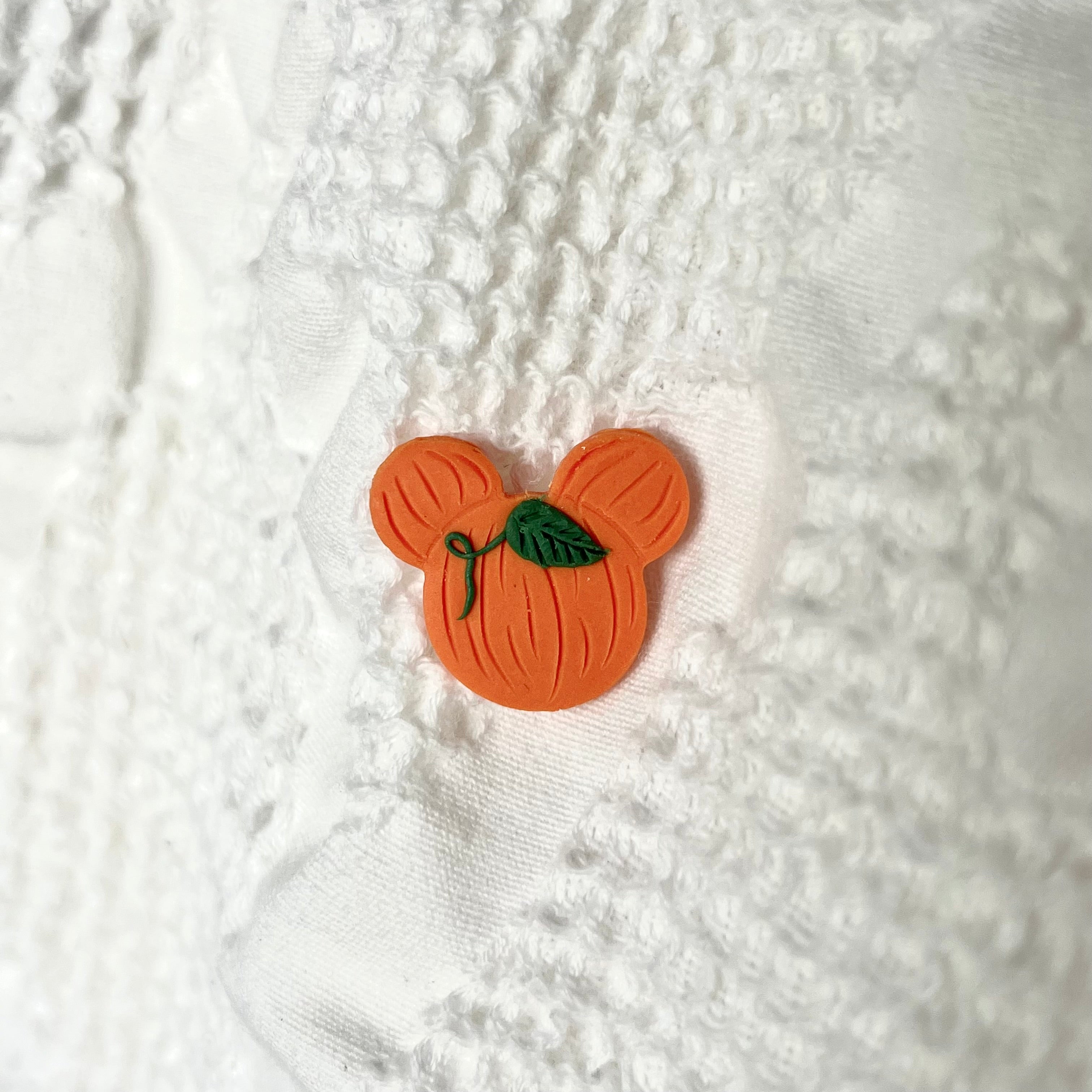 Mickey's Halloween pin