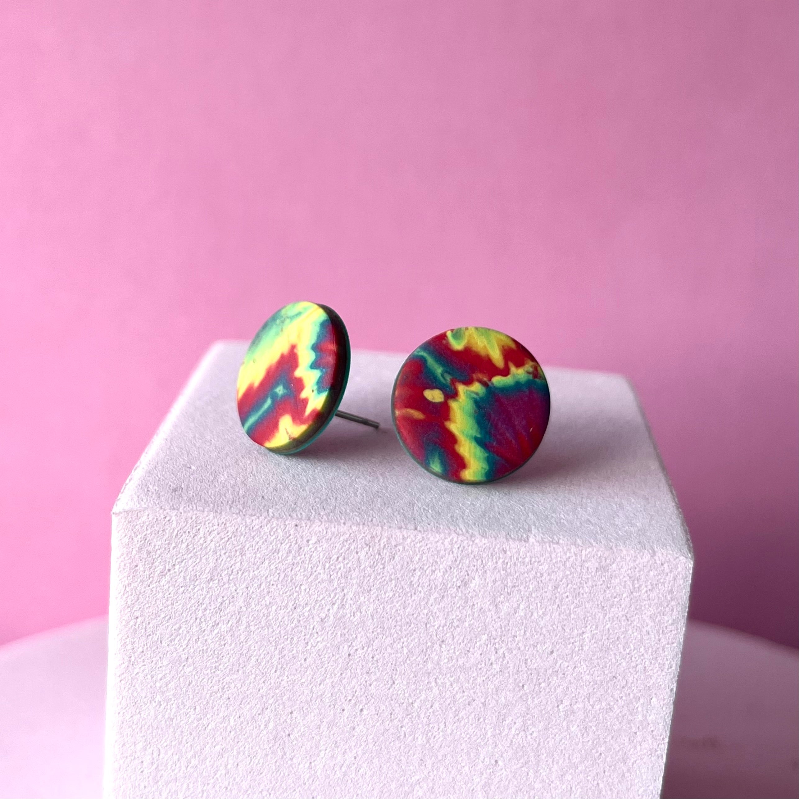 Tie-dye circle studs