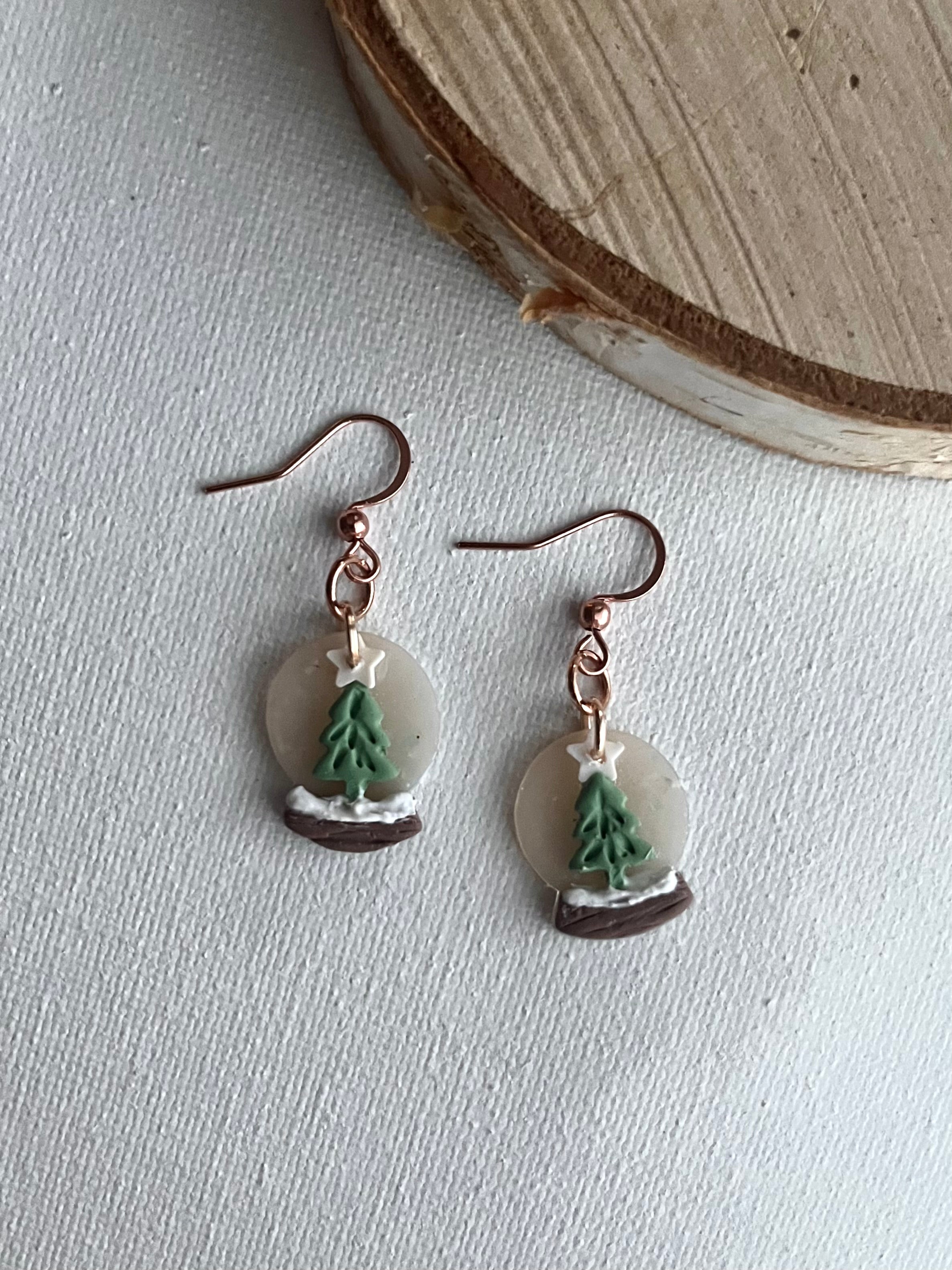 Shimmering snowglobes