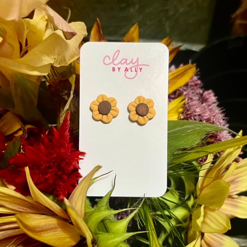 Sunflower studs