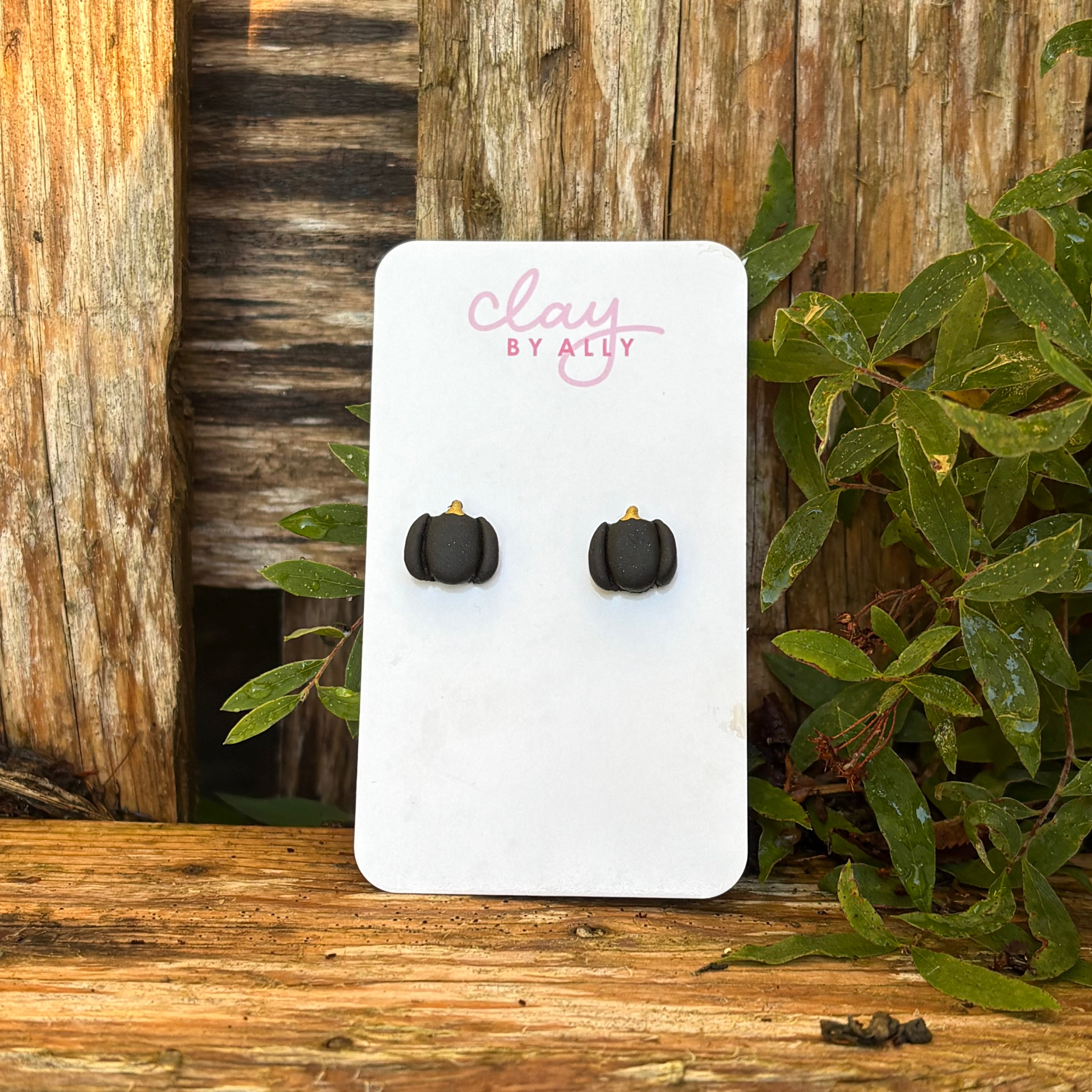 Pumpkin studs